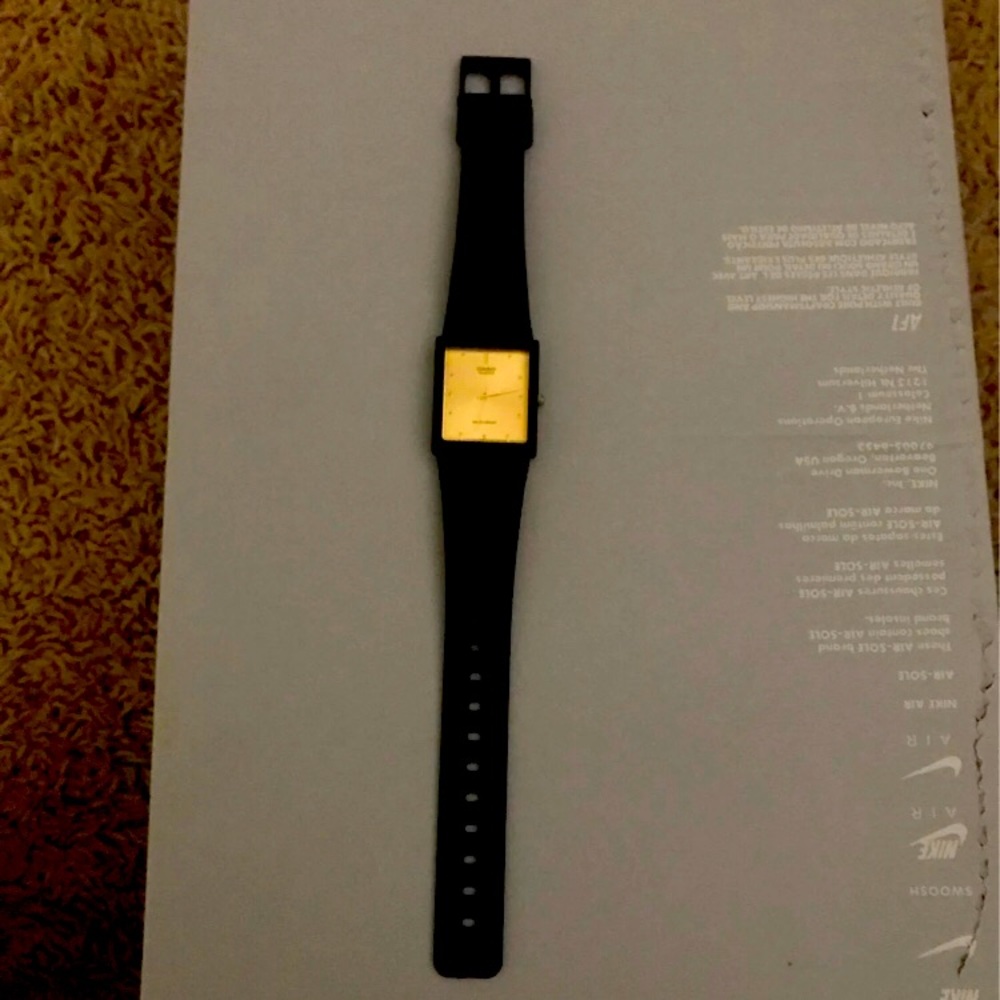 Casio Classic Watch Unisex